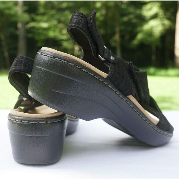NWOB Clarks Merliah Echo Black Slingback Heeled Sandals - Picture 5 of 8
